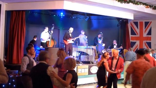 What Did I Do Last Night - Ray Collins' Hot-Club at Winter Warmer 2015 смотреть онлайн