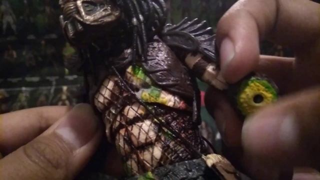 Neca predator 2 ultimate battle damaged city hunter predator figure review смотреть онлайн