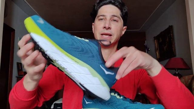 HOKA ARAHI 6 смотреть онлайн