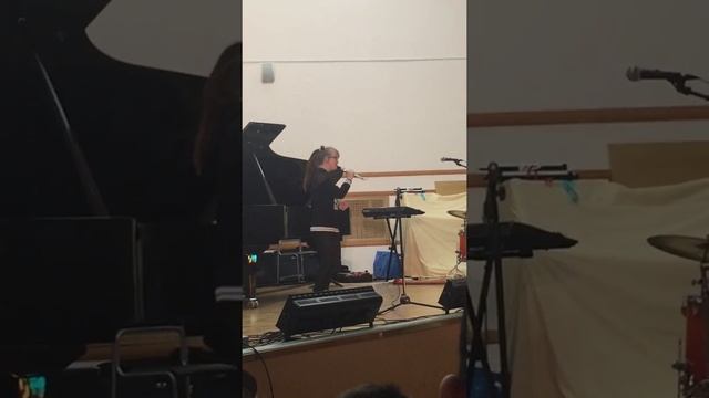 “Я улетаю» поёт Аполлинария Журина 14 лет ( синдром Дауна) смотреть онлайн