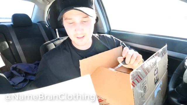 $10 HYPEBEAST MYSTERY BOX VS $500 HYPEBEAST MYSTERY BOX!! SUPREME YEEZYS AND MORE смотреть онлайн