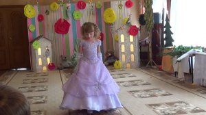 Песню «Мне утром мама заплетет косички» исполняет Душанина Юля, МБДОУ «ЦРР - д/с «Сказка»