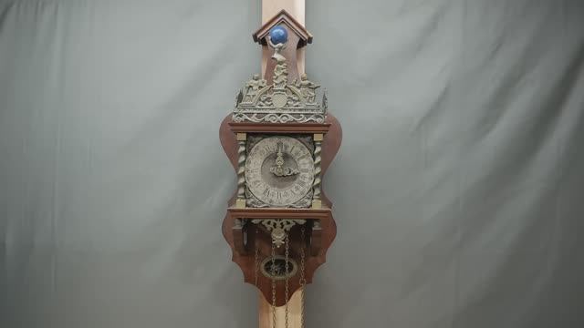 Реставрация винтажных часов Zaandam. смотреть онлайн