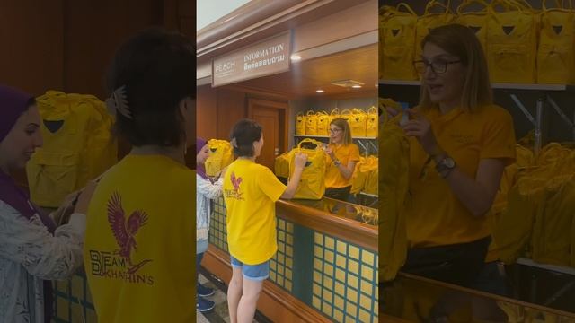 Таиланд Игл менеджер ретрит .Форевер компаниясы менен уулум экообуз эс алдык. смотреть онлайн