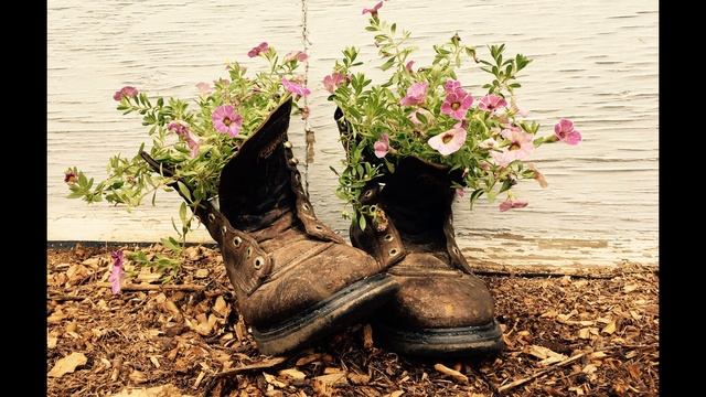 FLOWER BOOTS смотреть онлайн