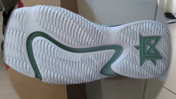 ANTA SHOCK THE GAME 4 Crazy Tide Review! Basketball Shoe from China/Zalora