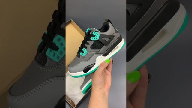 Nike air Jordan 4, есть разные расцветки. Доставка по Р.Ф. смотреть онлайн
