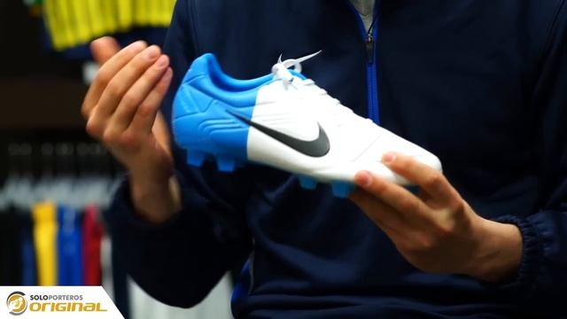 Colección Nike Clash para la UEFA Euro 2012 смотреть онлайн