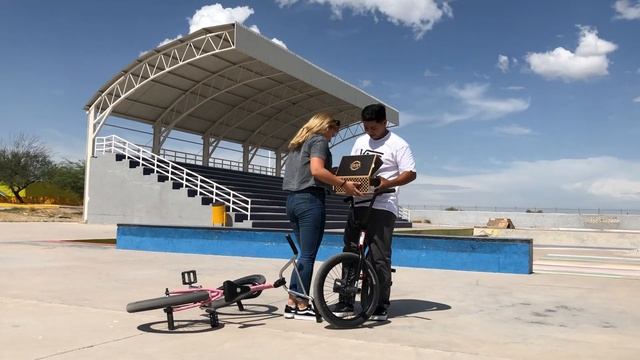 LE REGALO LOS NUEVOS VANS KEVIN PERAZA A MI NOVIO😱 смотреть онлайн