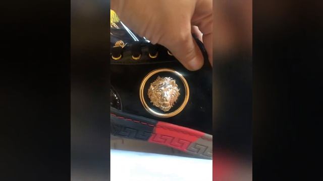 Кеды Ver**ce смотреть онлайн