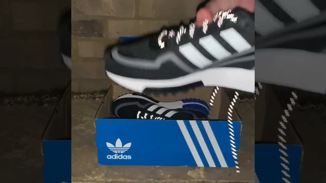 Adidas ZX 750 HD Review *REFLECTIVE* смотреть онлайн