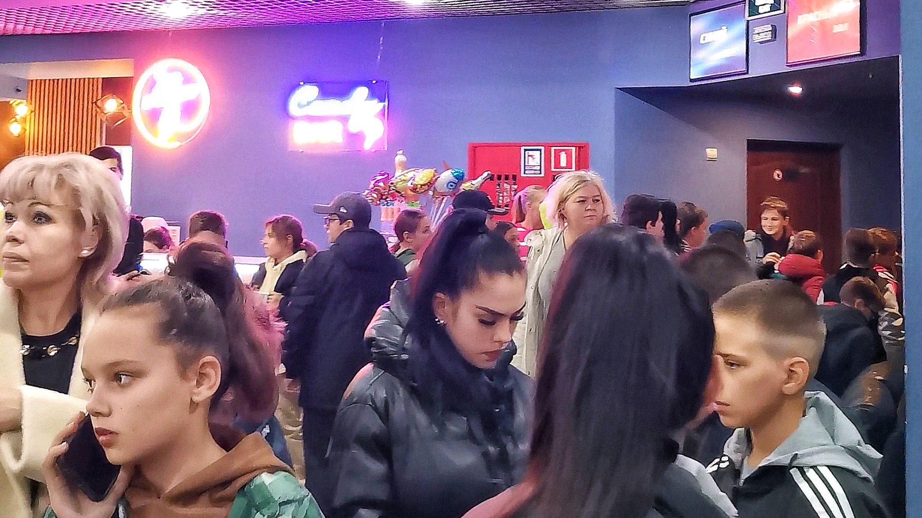 МАРИУПОЛЬ Где проводят каникулы все Школьники 🎀Восстановление и Жизнь Сегодня смотреть онлайн