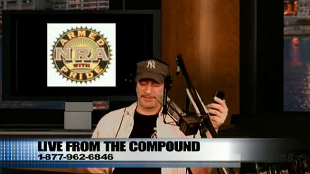Anthony Cumia Listens to His Stalker's Voice Mails on LFTC (02/08/11) смотреть онлайн