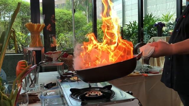 🔥 Alma Woodline Italian Designer's Cookware on Fire!! | Designed by Nuovo Commerce смотреть онлайн