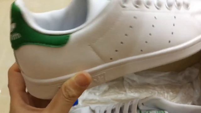 ADIDAS ORIGINALS STAN SMITH