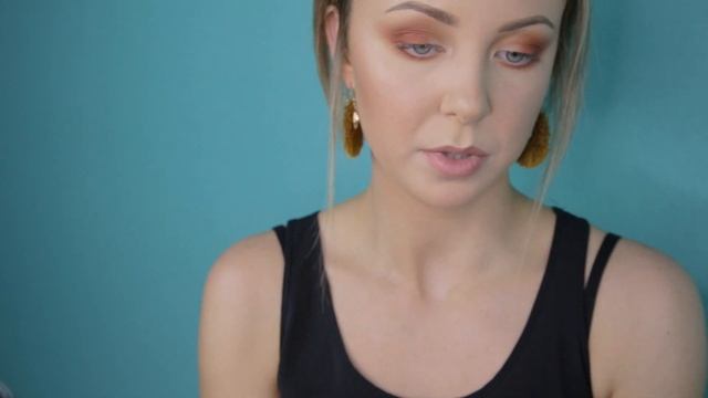 How To Perfectly Blend Eyeshadow | For Beginners смотреть онлайн