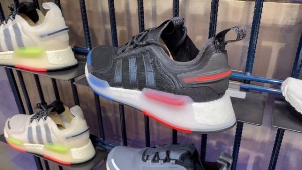 Adidas Originals NMD V3 (Core Black/Core Black/Cloud White) - Product Code: GX3378