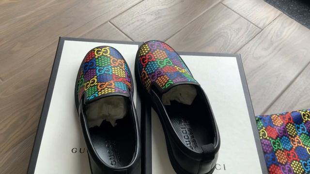Unboxing Gucci GG Psychedelic Slip-on смотреть онлайн