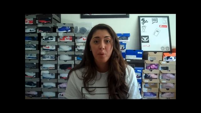 Womens Air Jordan Retro 1 (White/Vivid Pink/Neutral Grey) смотреть онлайн