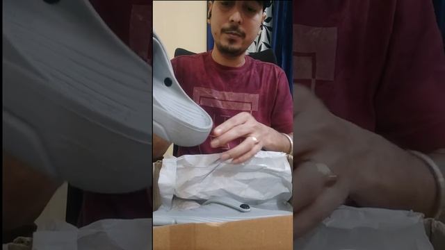 Crocs but NO Crocs смотреть онлайн