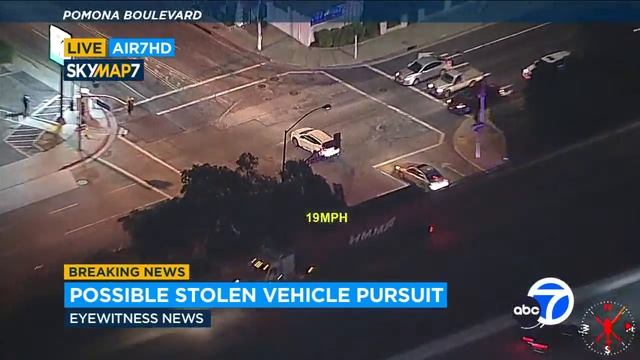 FULL CHASE: Spike strip shreds tires on SUV, ends pursuit through San Gabriel Valley смотреть онлайн