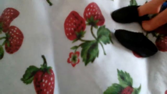 Они мериют туфли!!!👠👠👟👟 смотреть онлайн