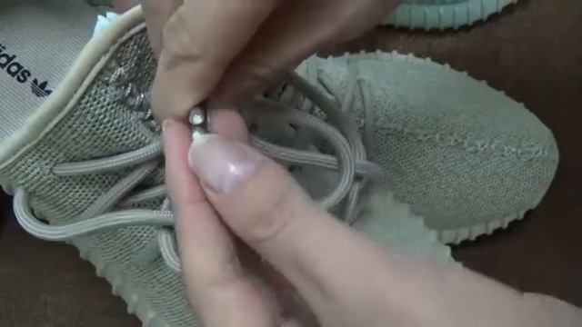 Adidas Yeezy Boost 350 Oxford Tan Detailed Look from Jordansworld.net смотреть онлайн