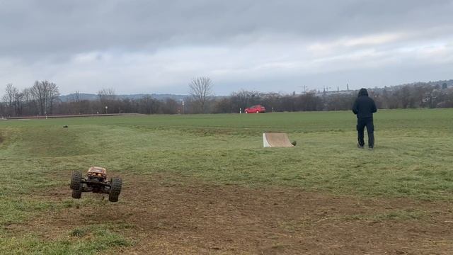 Bashday, Traxxas, arma, Hobao backflips and fails смотреть онлайн