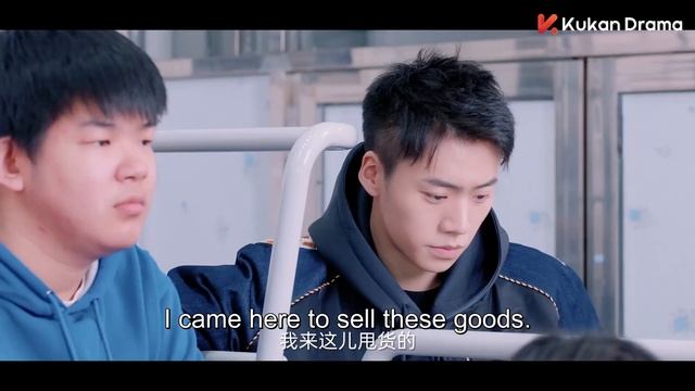 女主抱打不平教育心机女，让她当众出糗，男同学看到后从此喜欢上了女主💕｜clip 14 侬好我的东北女友 Hello My Girl смотреть онлайн