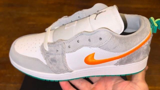 Air Jordan 1 Low Rabbit Bugs Bunny Shoes смотреть онлайн