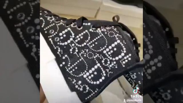 Oбувь Dior смотреть онлайн