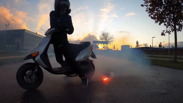 Gilera Stalker 125cc 2t Burnout смотреть онлайн