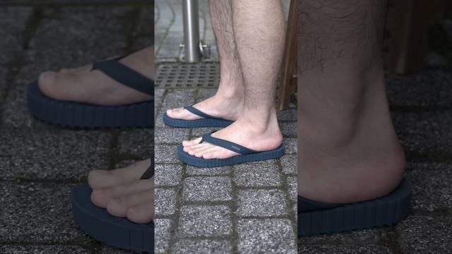 軽めに履けるビーチサンダルを紹介。　超軽量かつ高耐久性が特徴で、見た目の軽やかさと反してとてもタフな作りとなっております。アウトドアシーンや夏フェスなどにもお勧め。　#suicoke #スイコック смотреть онлайн