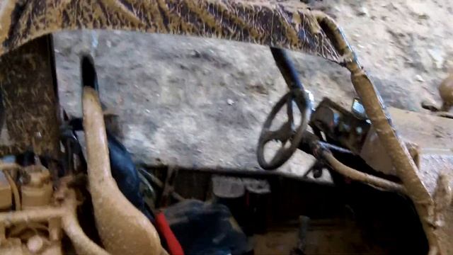 Θέλει γαλότσες μέχρι εδώ πάνω смотреть онлайн
