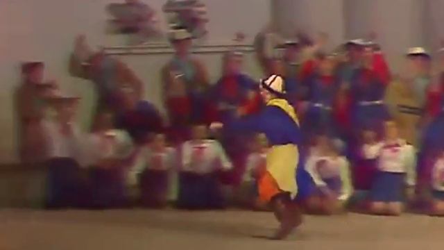 Ансамбль И.Моисеева - Догони девушку смотреть онлайн