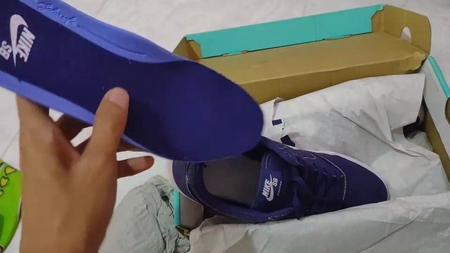 Unboxing | Nike SB Charge Canvas - Midnight Navy/White смотреть онлайн