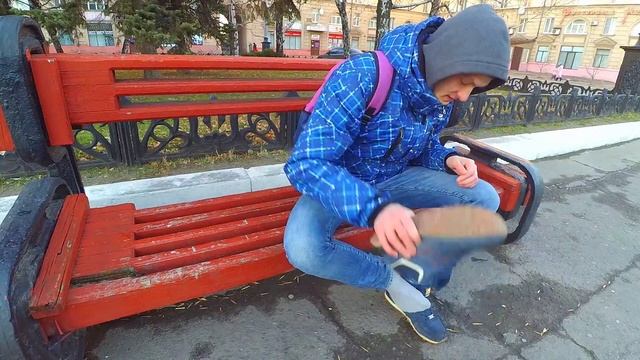 КАМЕНЬ В КРОССОВКАХ смотреть онлайн