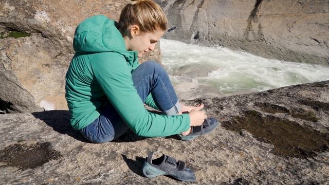 Introducing the Black Diamond Zone Climbing Shoe смотреть онлайн