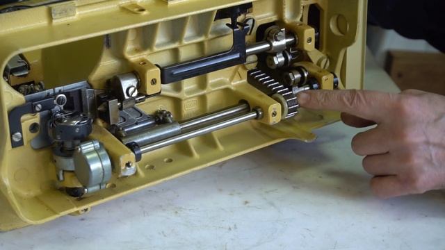 Немецкая швейная машина Naumann 8014/29 смотреть онлайн