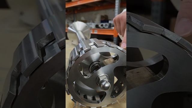 Диссольвер - Монстр! смотреть онлайн