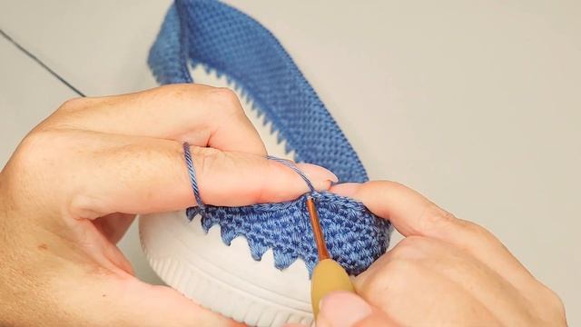 💥 Women's boots Cornflowers | Free master class | Learning to crochet shoes смотреть онлайн