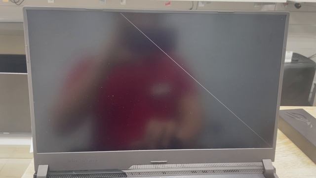 ASUs Rog STRIX G713Q