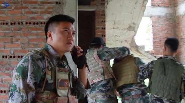 LTT Game Nerf War : Winter Warriors SEAL X Fight Criminal Group Police Patrol