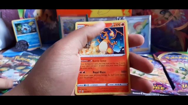 Pokemon Vivid Voltage . 17 packs.....and well it was definitely a cool down from 😅😂 смотреть онлайн