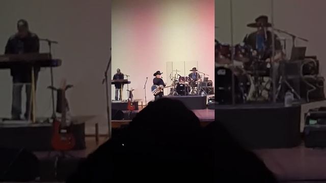 I sear went to a concert last month смотреть онлайн