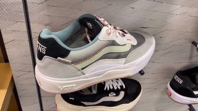 VANS WAYVEE (Gray/Multi) - Style Code: VNA5JIABGG.WHT смотреть онлайн