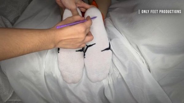 Tickle Feet In London By Stalker Kimiko