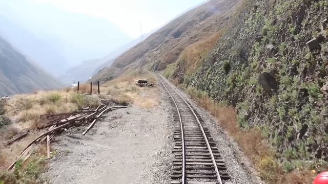 Чосика-Матукана, поездка по Центральной железной дороге Перу в HD