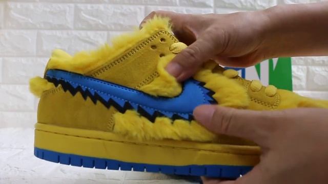 Grateful Dead X Nike Dunk SB Low “Yellow Bear”
