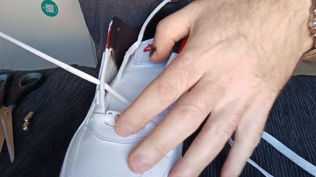 Резиновые шнурки смотреть онлайн